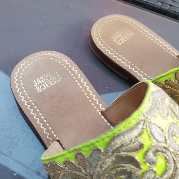 Jasper & Jeera flat gold and florescent sandals - Picture 2 of 6